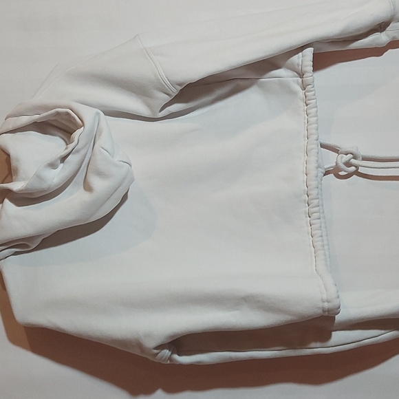 AEROPOSTALE CROPPED WHITE HOODIE! - Picture 5 of 5